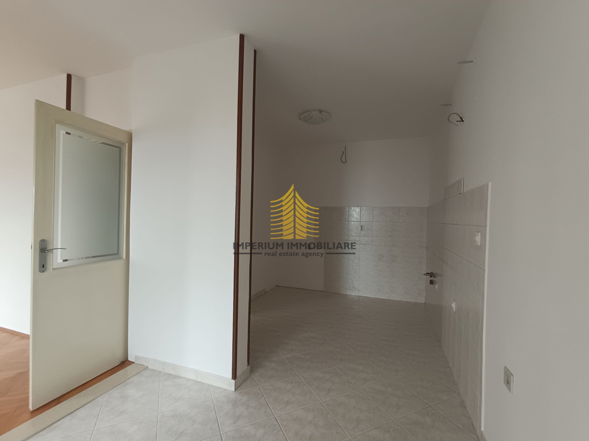 Stan, prodaja, Split, Blatine, 65 m2, 2,5-prostorsko (2P+DB)