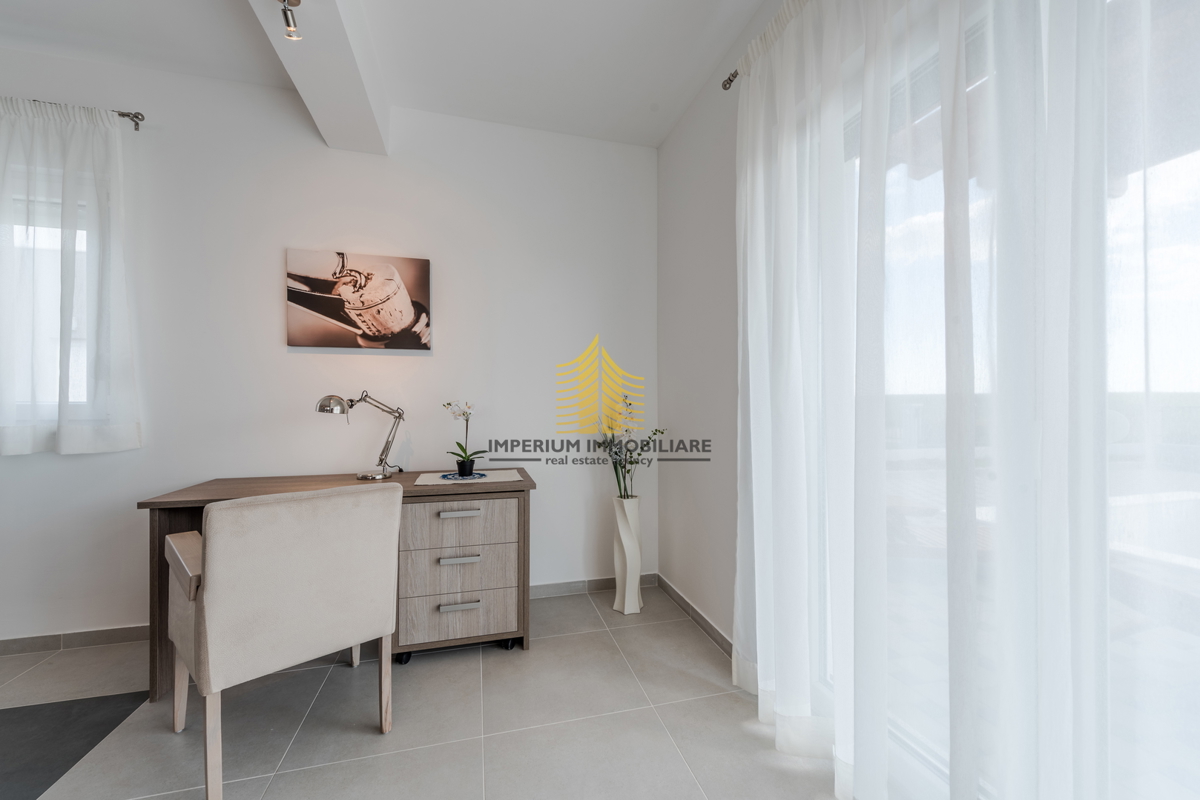 Hiša, prodaja, Sukošan, Debeljak, 188 m2, vila