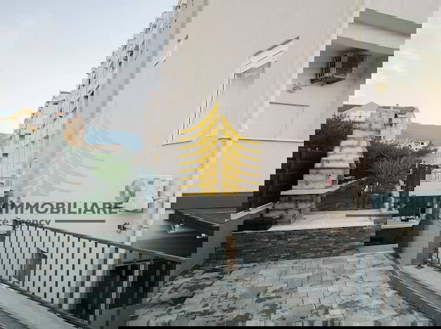 Stanovanje, Prodaja, Kaštel Novi, 90,36 m2, 2,5-prostorsko (2P+DB)