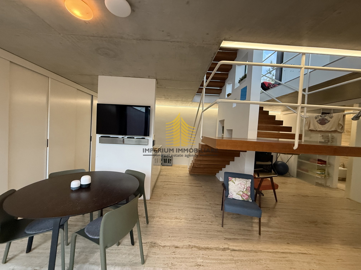 Hiša, Prodaja, Kloštar Ivanić, 275 m2, Samostojna