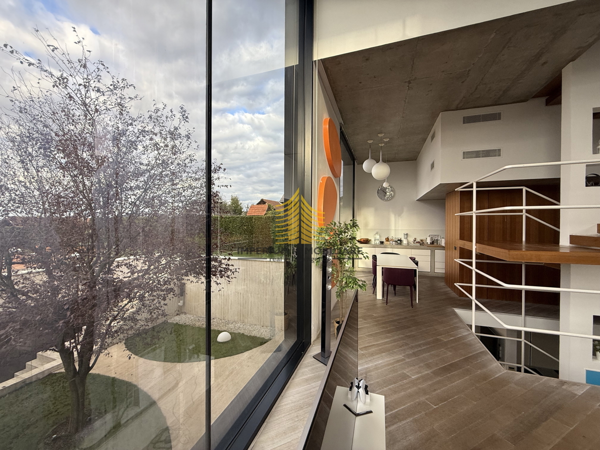 Hiša, Prodaja, Kloštar Ivanić, 275 m2, Samostojna