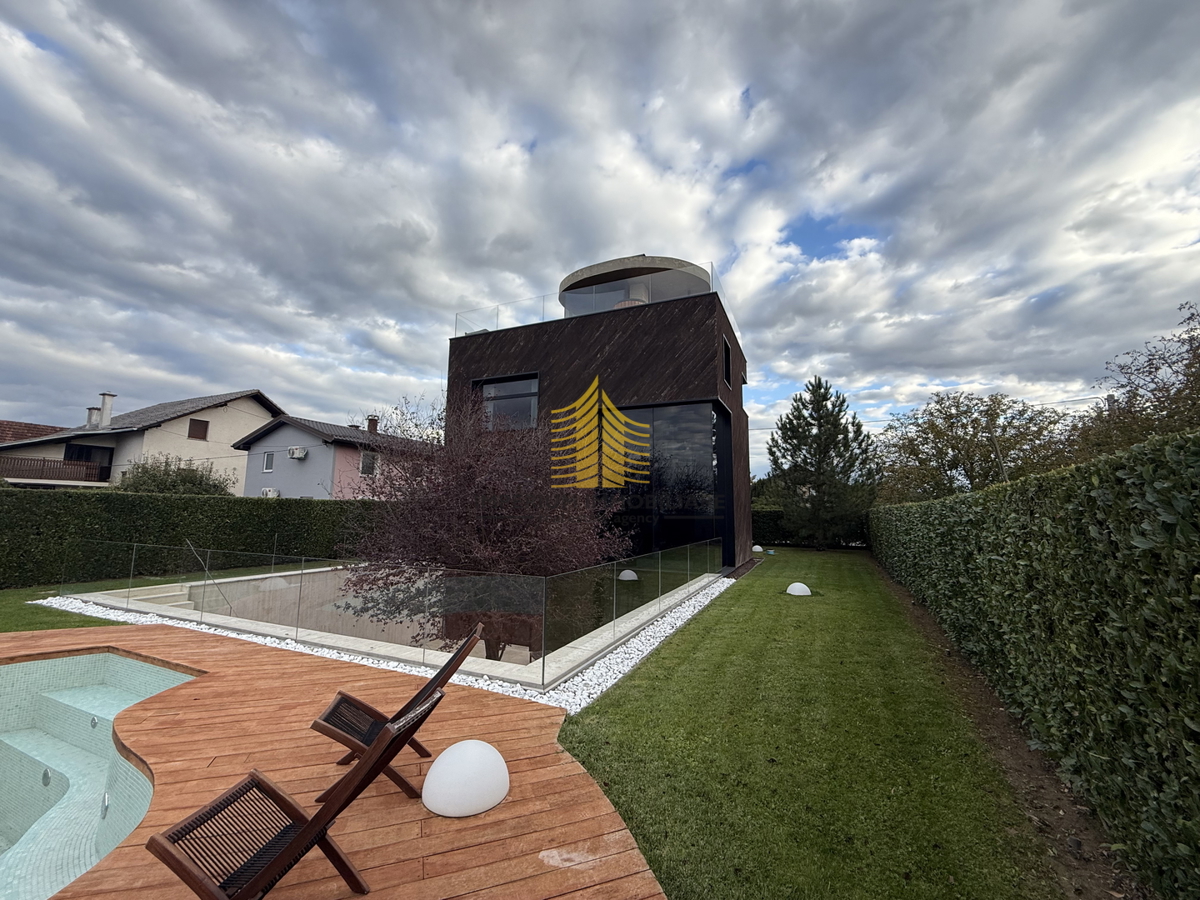 Hiša, Prodaja, Kloštar Ivanić, 275 m2, Samostojna