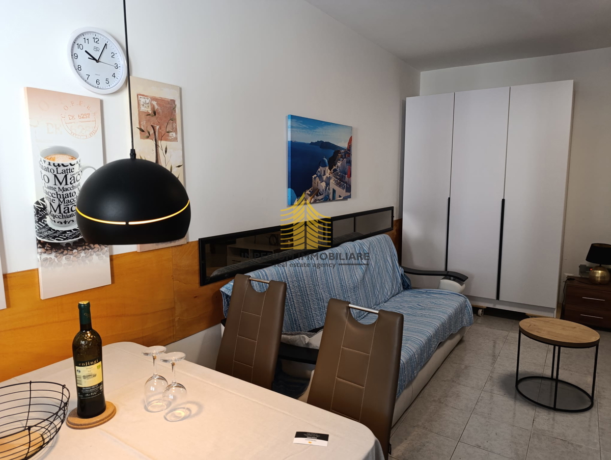 Stan, prodaja, Split, Trstenik, 45 m2, 1-prostorni