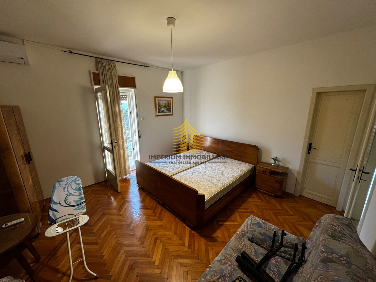 Hiša, prodaja, Kaštel Štafilić, 231 m2, samostojna