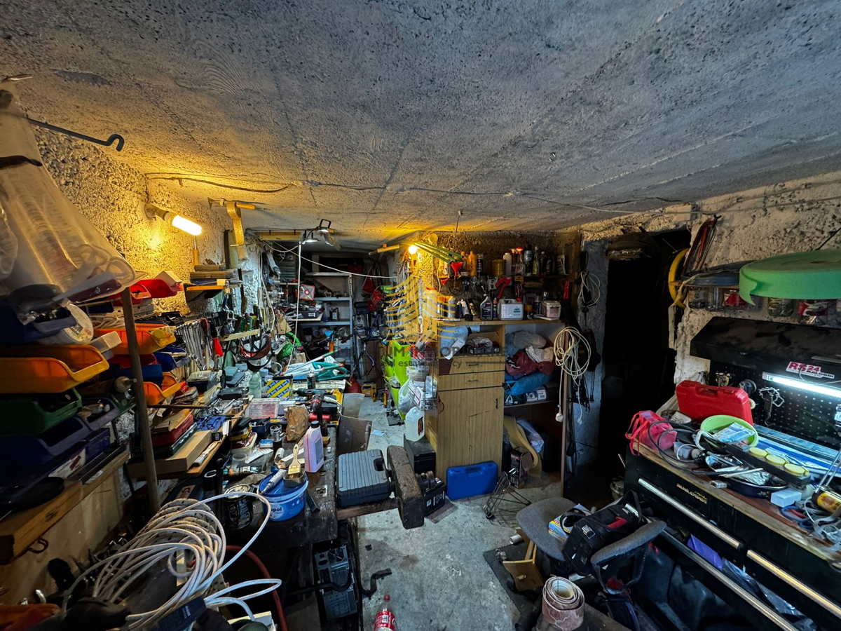 Hiša, prodaja, Kaštel Štafilić, 231 m2, samostojna