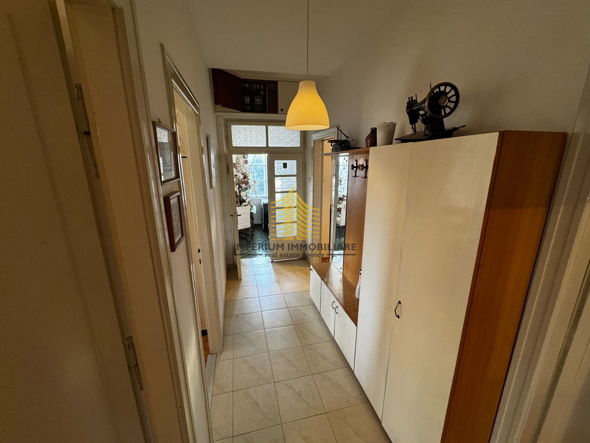 Hiša, prodaja, Kaštel Štafilić, 231 m2, samostojna