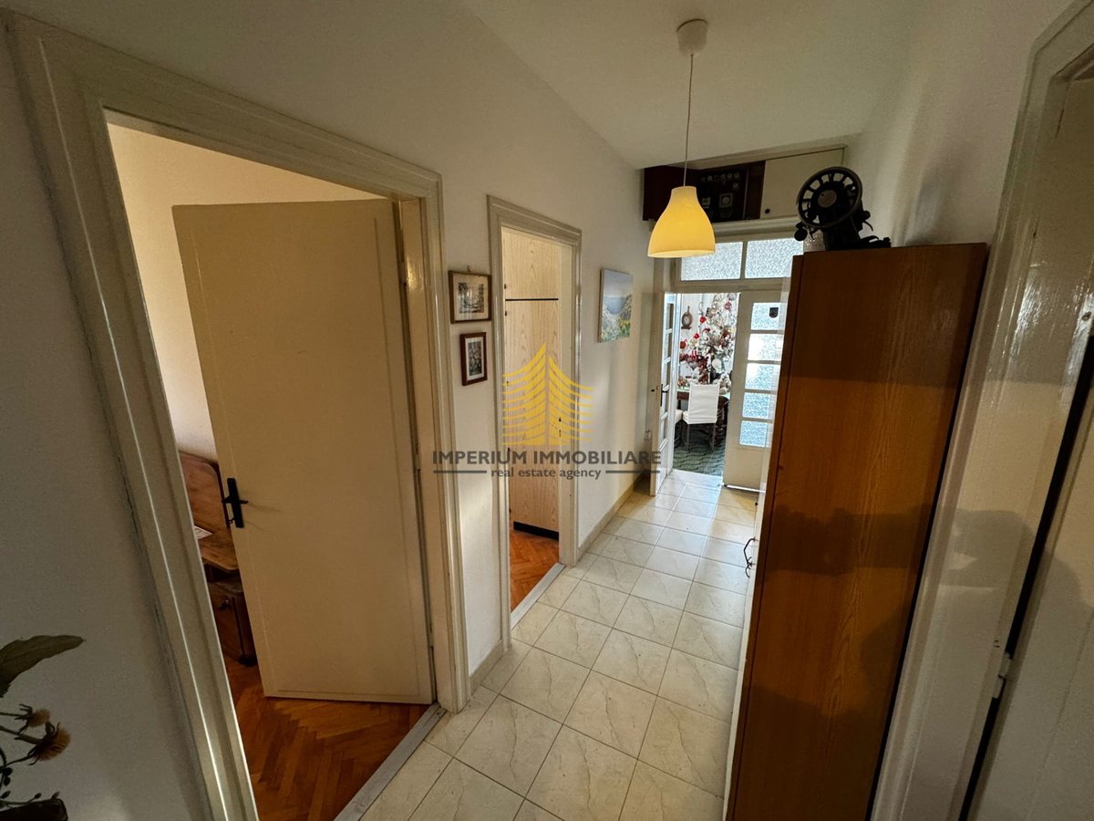 Hiša, prodaja, Kaštel Štafilić, 231 m2, samostojna