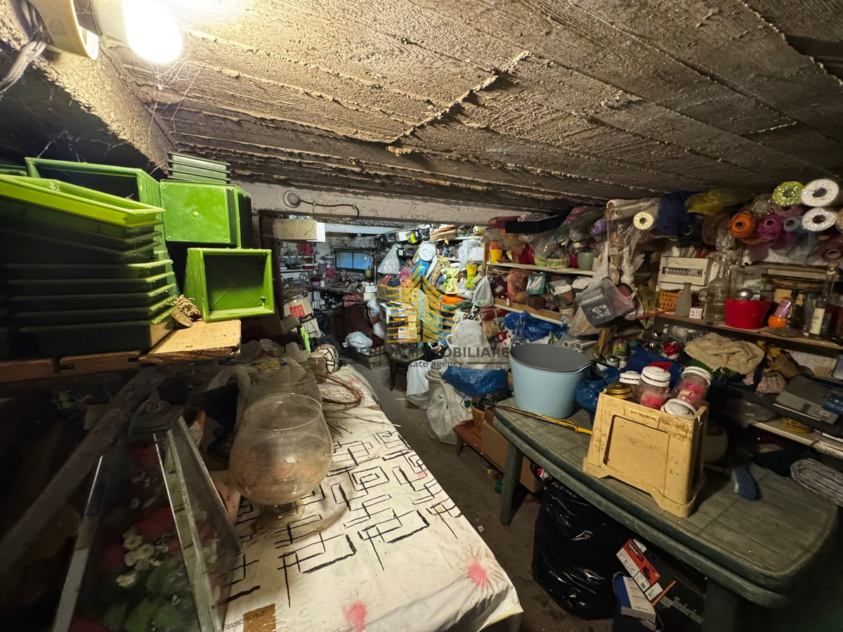 Hiša, prodaja, Kaštel Štafilić, 231 m2, samostojna