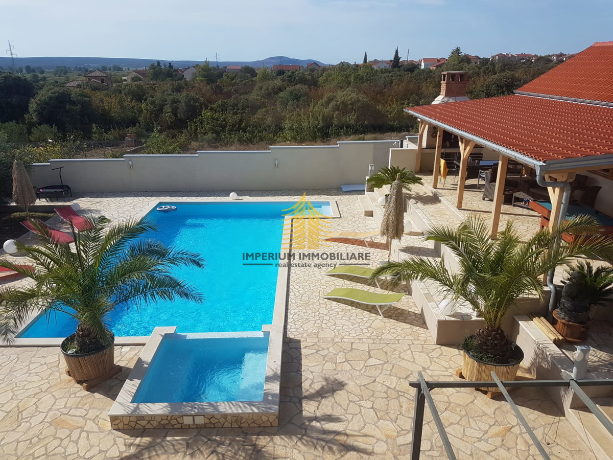 Hiša, prodaja, Donja Jagodnja, 180 m2, vila