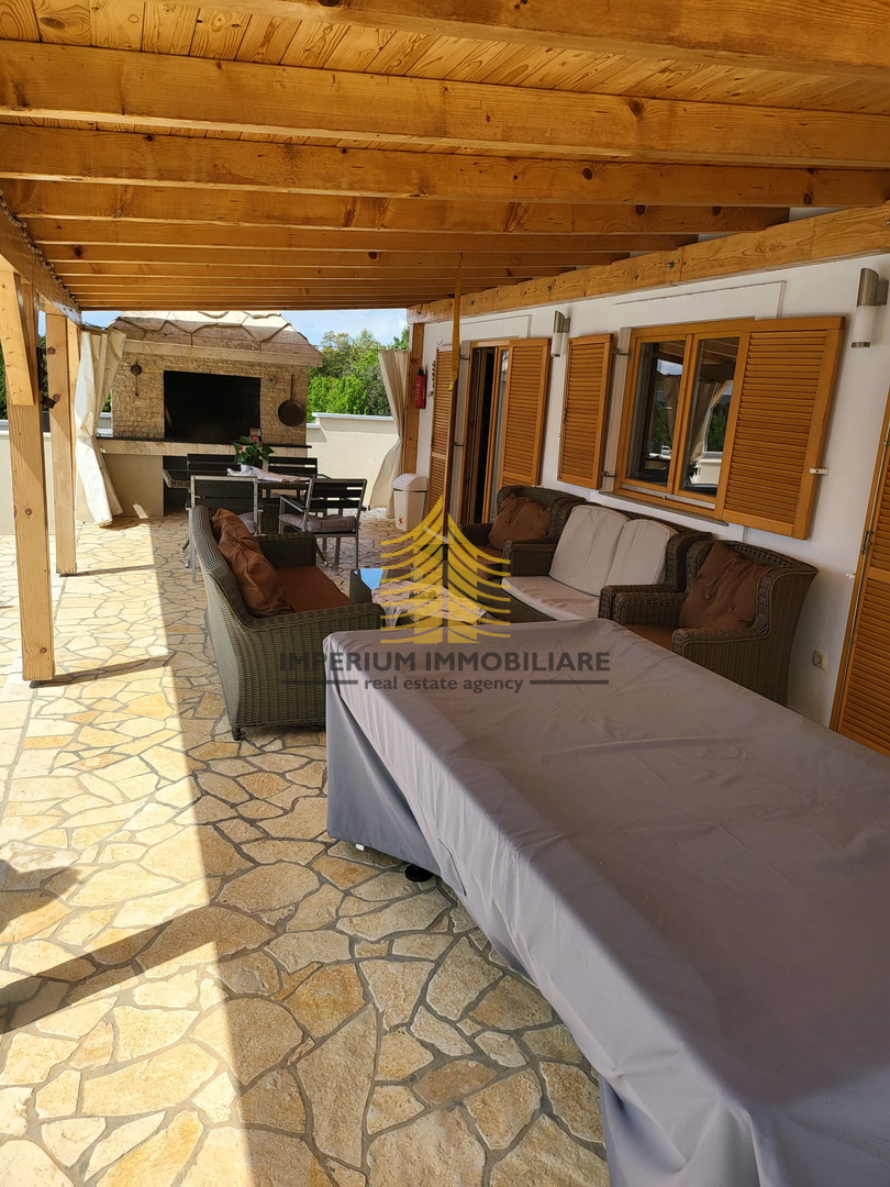 Hiša, prodaja, Donja Jagodnja, 180 m2, vila