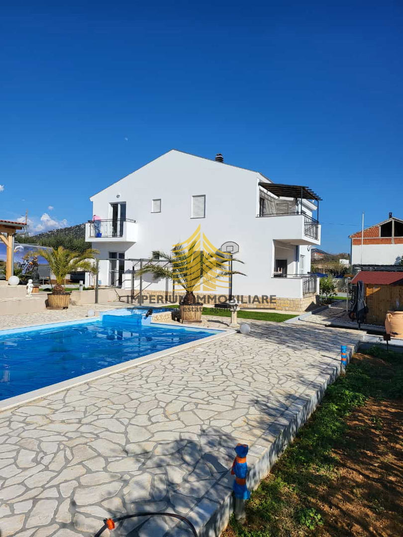 Hiša, prodaja, Donja Jagodnja, 180 m2, vila