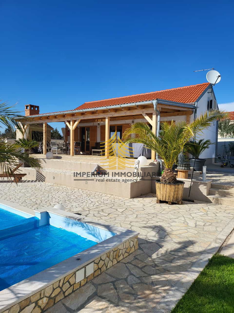 Hiša, prodaja, Donja Jagodnja, 180 m2, vila