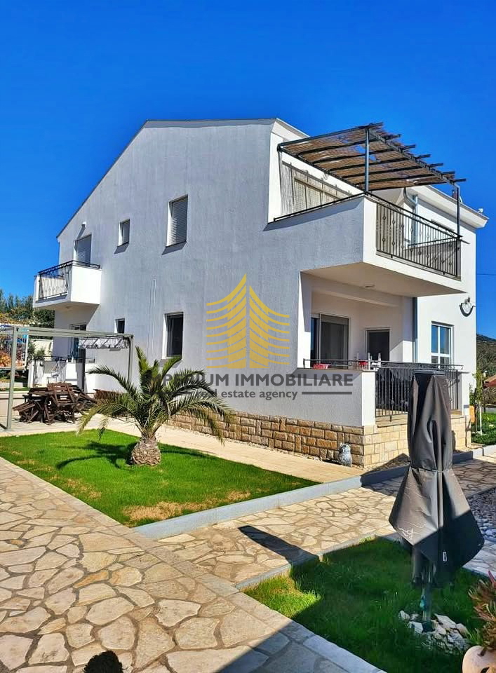 Hiša, prodaja, Donja Jagodnja, 180 m2, vila