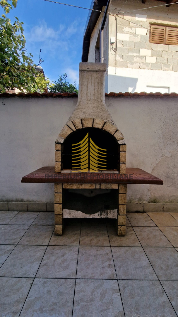 Hiša, Prodaja, Pirovac, 150 m2, Dvojna hiša