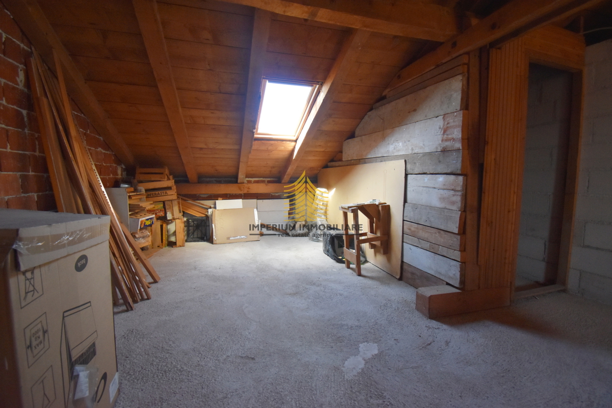 Hiša, prodaja, Stenjevec, Stenjevec, 210 m2, samostojna