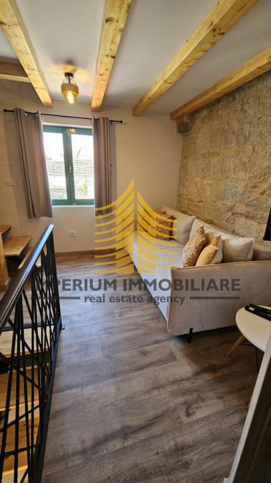 Hiša, prodaja, Kaštel Sućurac, 60 m2, v vrsti