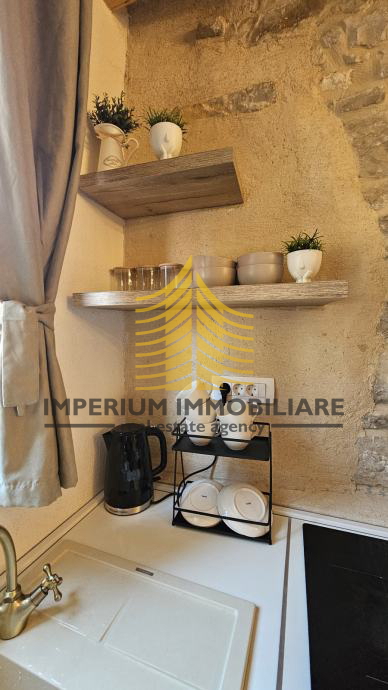 Hiša, prodaja, Kaštel Sućurac, 60 m2, v vrsti