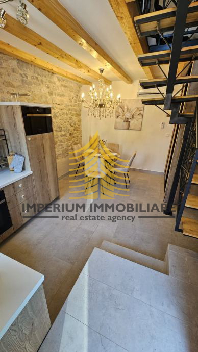 Hiša, prodaja, Kaštel Sućurac, 60 m2, v vrsti
