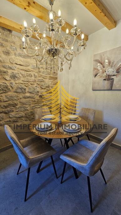 Hiša, prodaja, Kaštel Sućurac, 60 m2, v vrsti