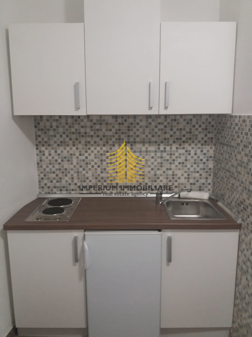 Poslovni prostor, Prodaja, Šibenik, Varoš, 13,2 m2, Poslovni kompleks