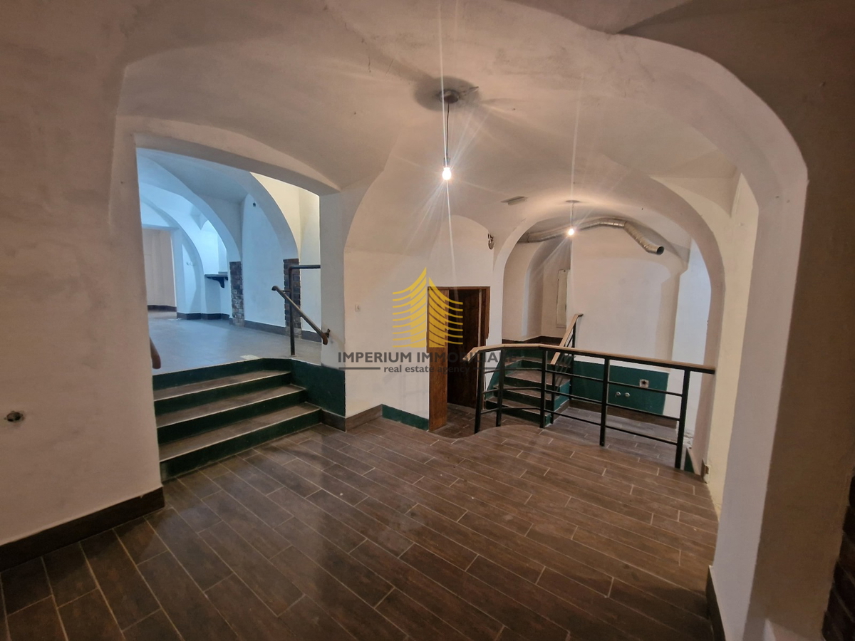 Poslovni prostor, Prodaja, 13790, 225 m2, Prostor za storitve