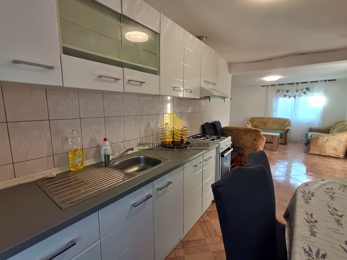 Hiša, prodaja, Ražanac, Ljubač, 100 m2, v nizu