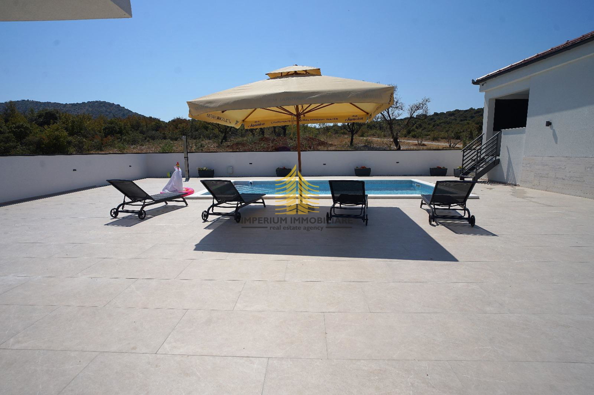 Hiša, prodaja, Donja Jagodnja, 162,00 m2, vila