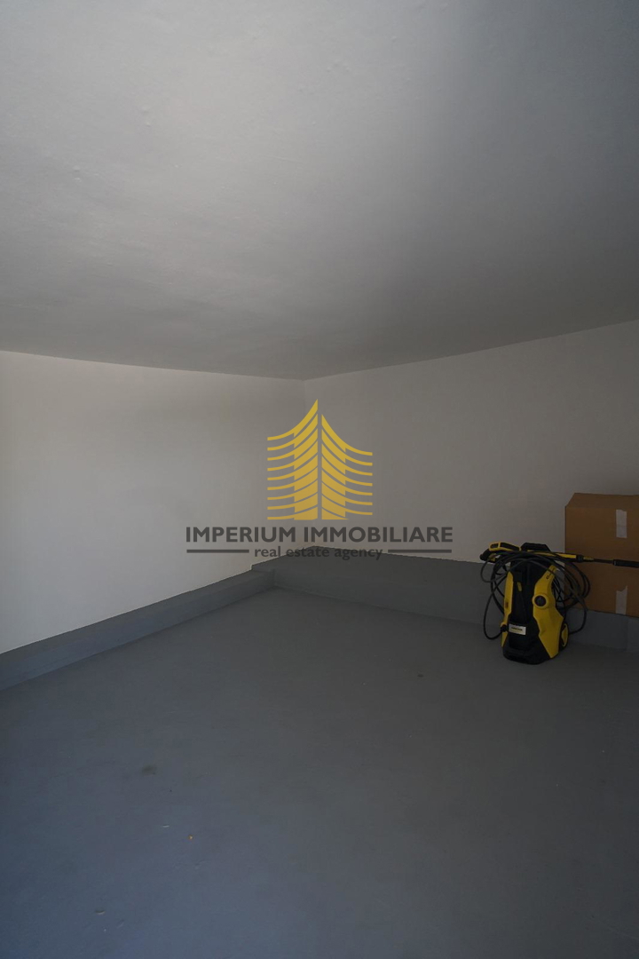 Hiša, prodaja, Donja Jagodnja, 162,00 m2, vila