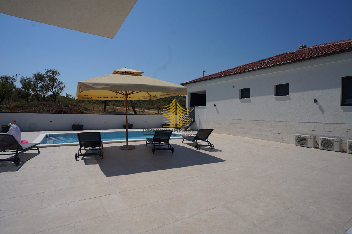 Hiša, prodaja, Donja Jagodnja, 162,00 m2, vila