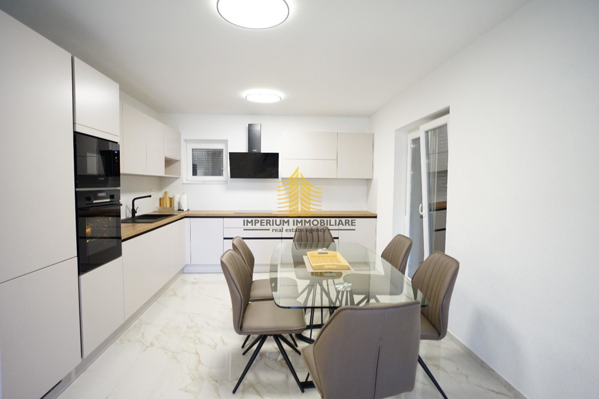 Hiša, prodaja, Donja Jagodnja, 162,00 m2, vila