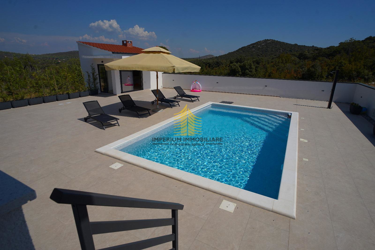 Hiša, prodaja, Donja Jagodnja, 162,00 m2, vila