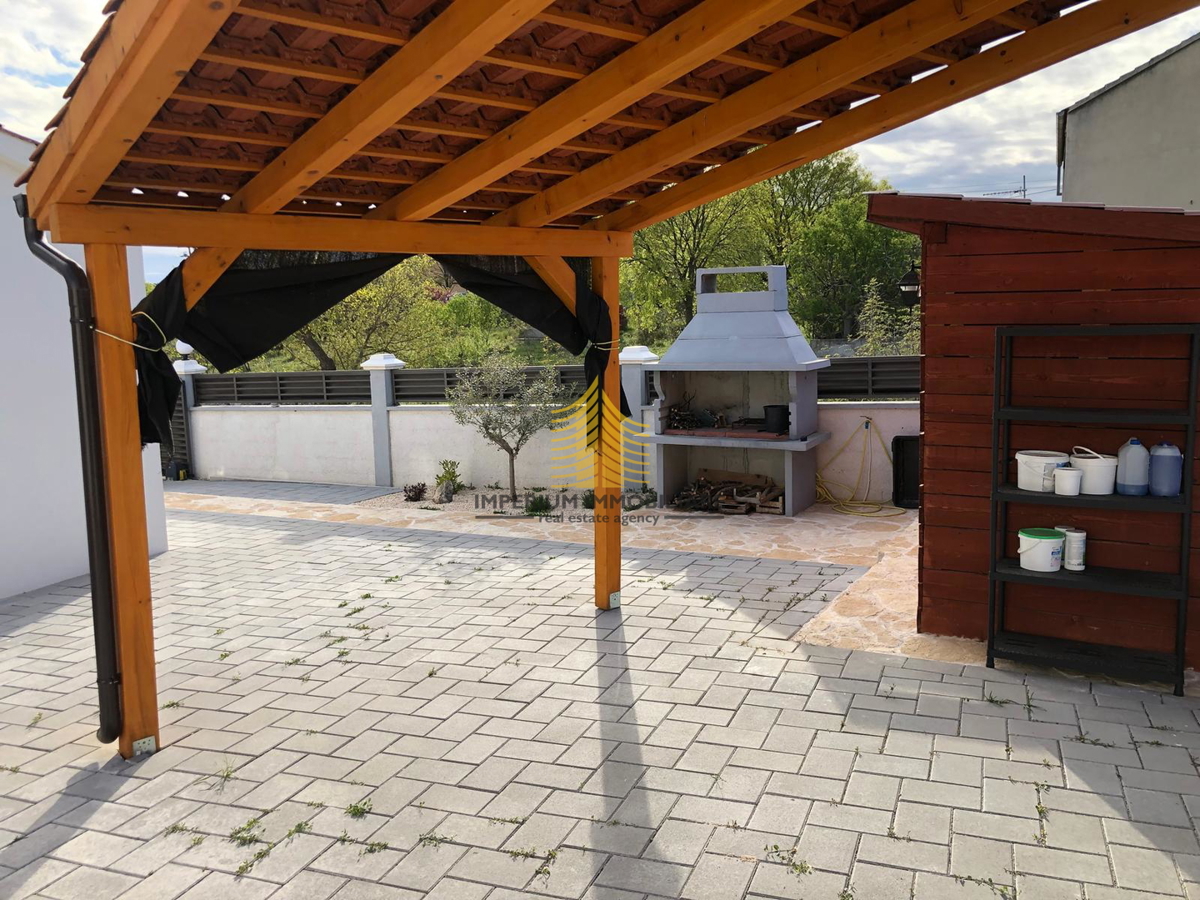 Hiša, Prodaja, Samostojna