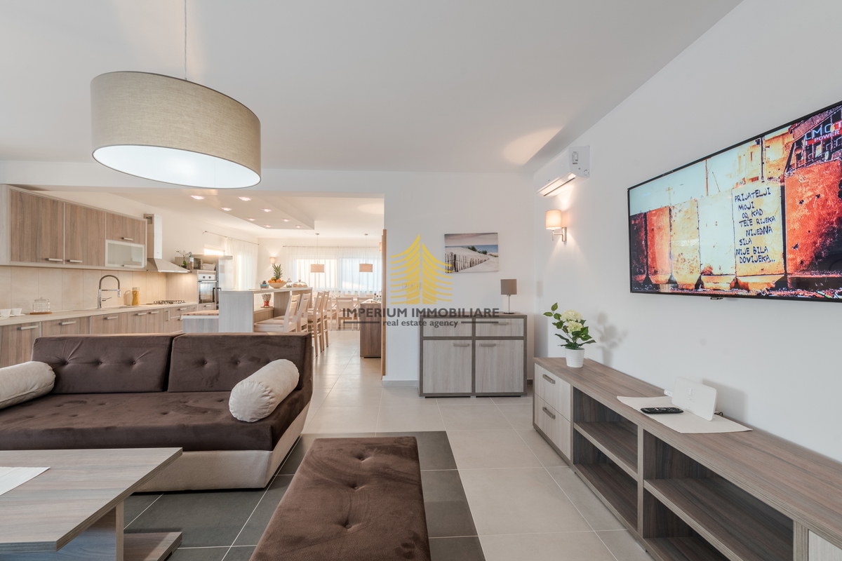 Hiša, Prodaja, Sukošan, Debeljak, 251 m2, Vila