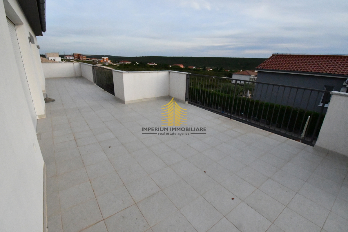 Hiša, Prodaja, Sukošan, Debeljak, 251 m2, Vila