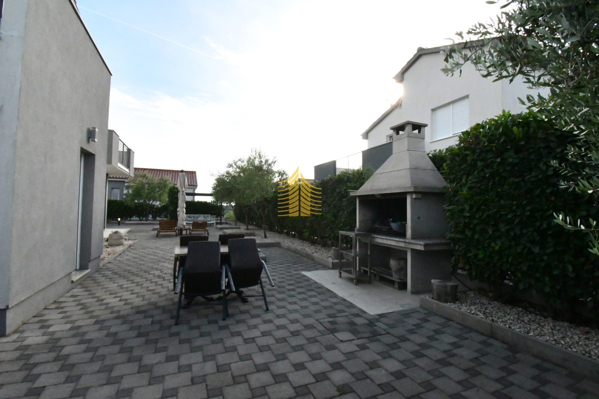 Hiša, Prodaja, Sukošan, Debeljak, 251 m2, Vila