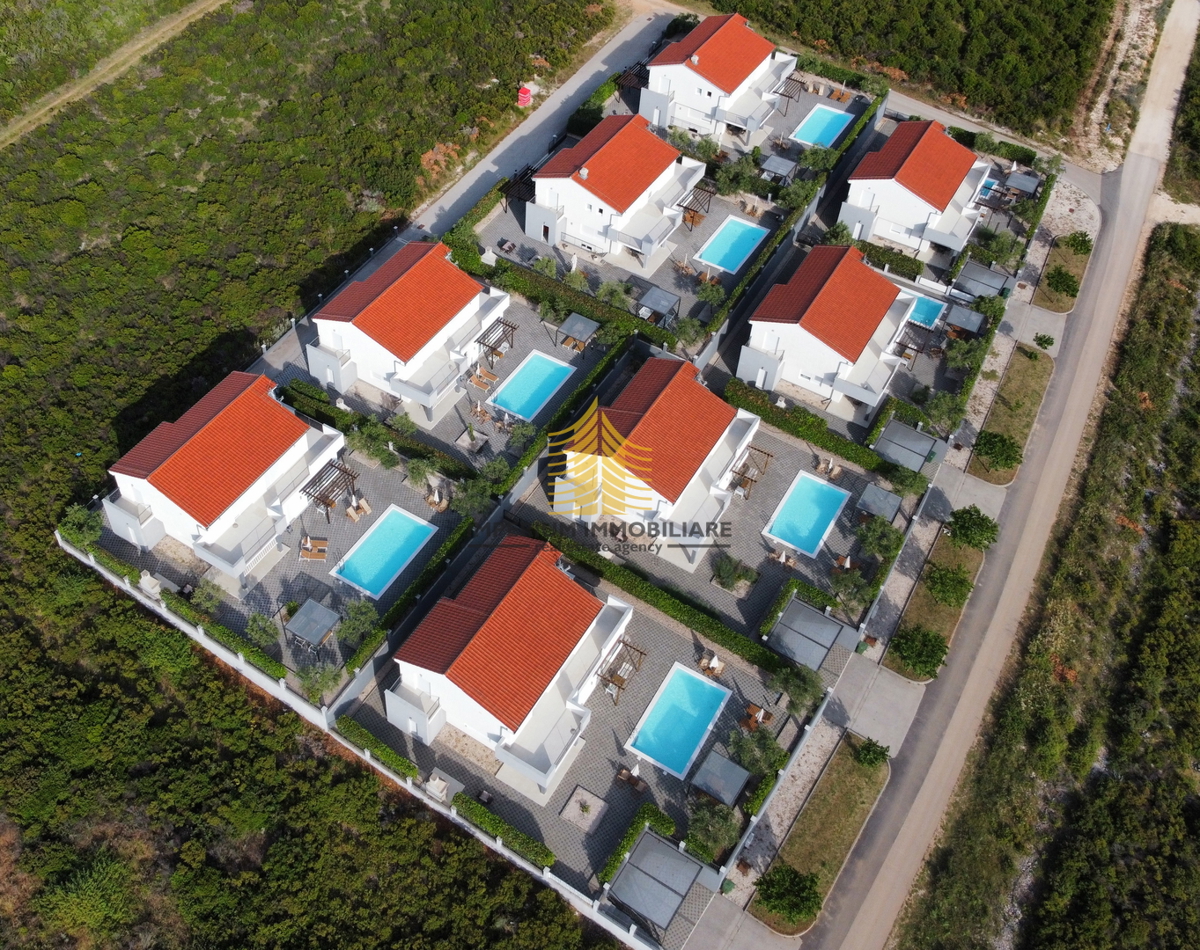 Hiša, Prodaja, Sukošan, Debeljak, 251 m2, Vila