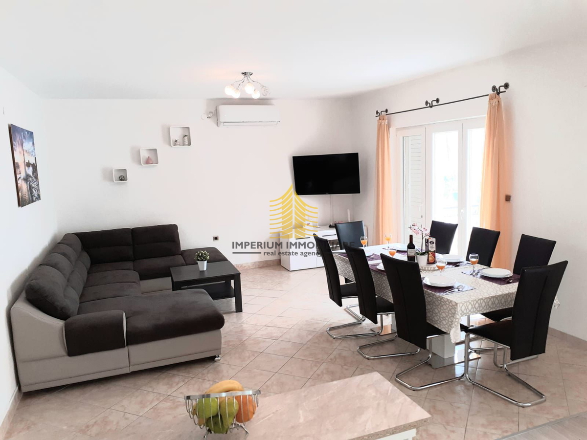 Hiša, prodaja, Podstrana, 150 m2, dvojna