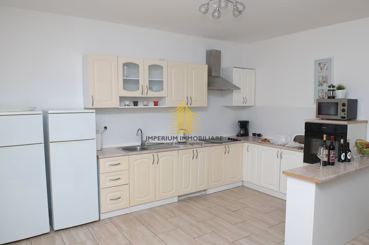 Hiša, prodaja, Podstrana, 150 m2, dvojna