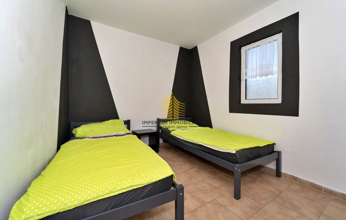 Hiša, prodaja, Benkovac, Donji Karin, 250 m2, samostojna