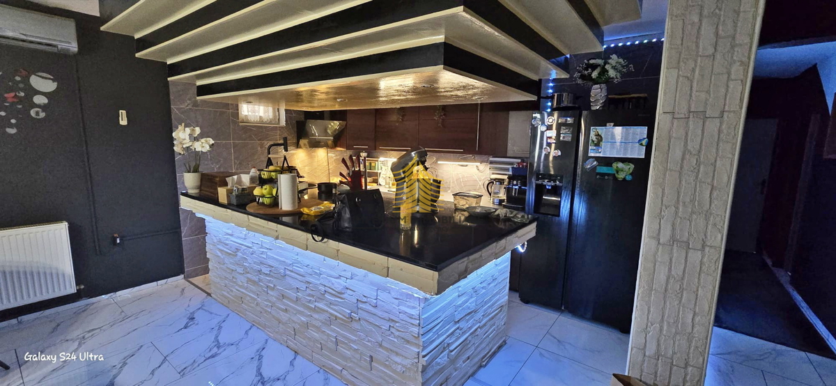 Hiša, prodaja, Benkovac, Donji Karin, 250 m2, samostojna