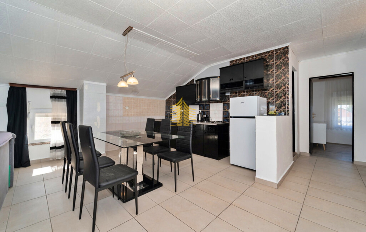 Hiša, prodaja, Benkovac, Donji Karin, 250 m2, samostojna