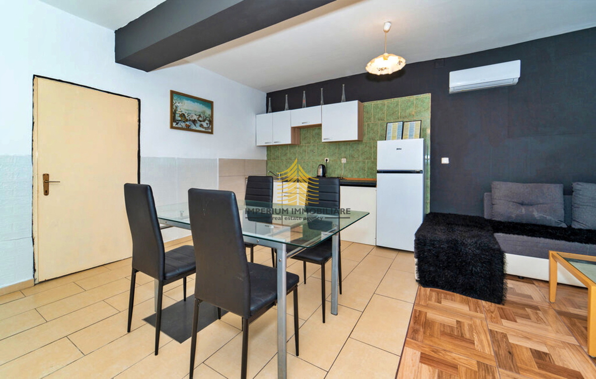 Hiša, prodaja, Benkovac, Donji Karin, 250 m2, samostojna