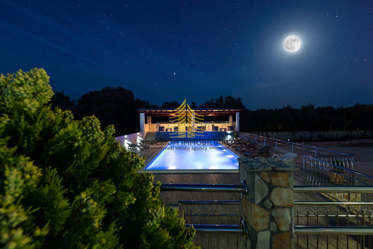 Hiša, prodaja, Marina, 470 m2, samostojna