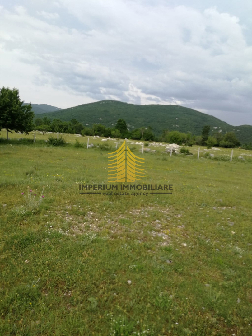 Hiša, prodaja, Gračac, 140 m2, samostojna