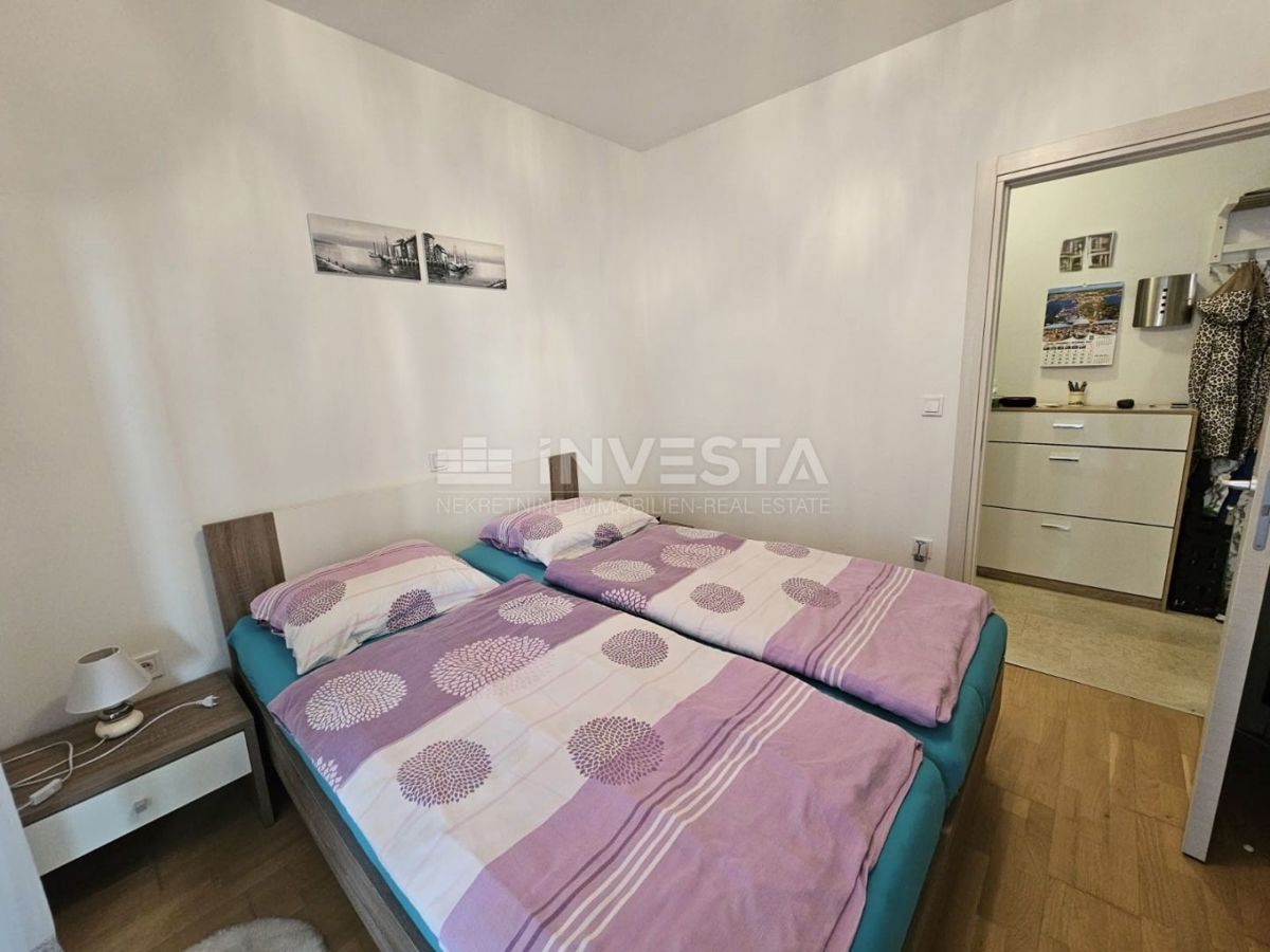 Medulin – opremljeno stanovanje 50 m² v pritličju s prostorno ložo