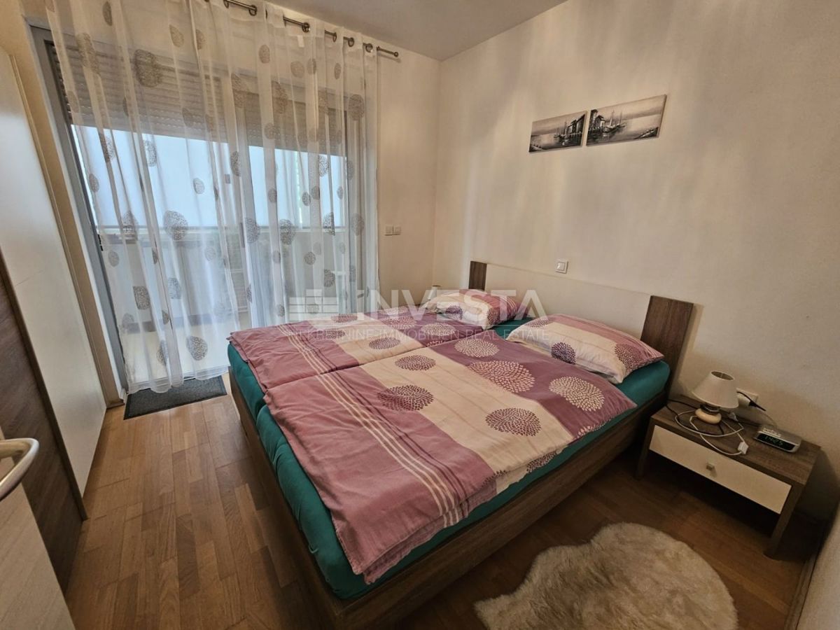 Medulin – opremljeno stanovanje 50 m² v pritličju s prostorno ložo