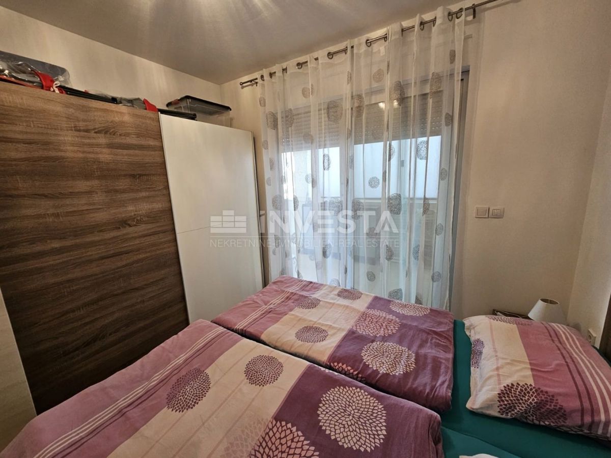 Medulin – opremljeno stanovanje 50 m² v pritličju s prostorno ložo