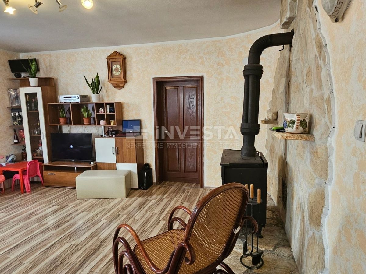 Hrvaška, Istra, Pula, Šijana, velika stanovanje 153m2 na odlični lokaciji