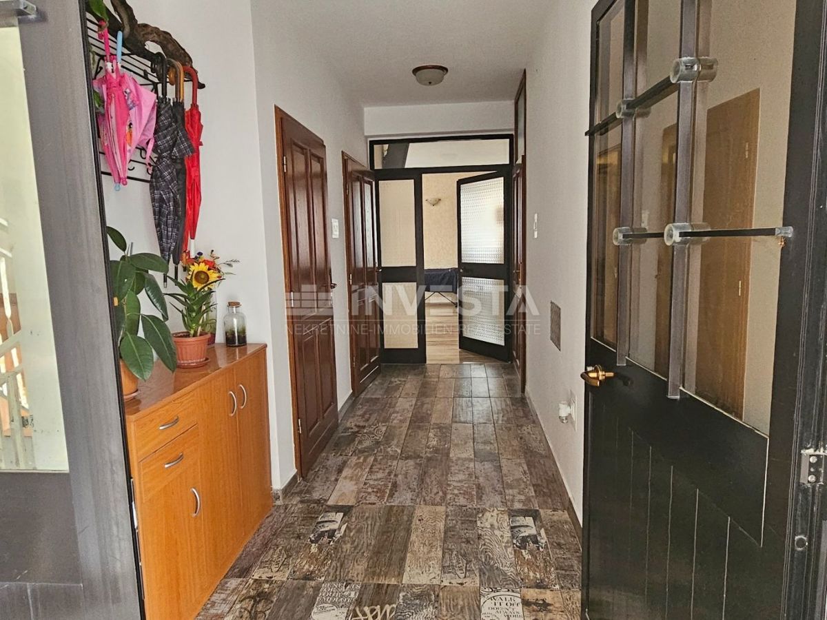Hrvaška, Istra, Pula, Šijana, velika stanovanje 153m2 na odlični lokaciji