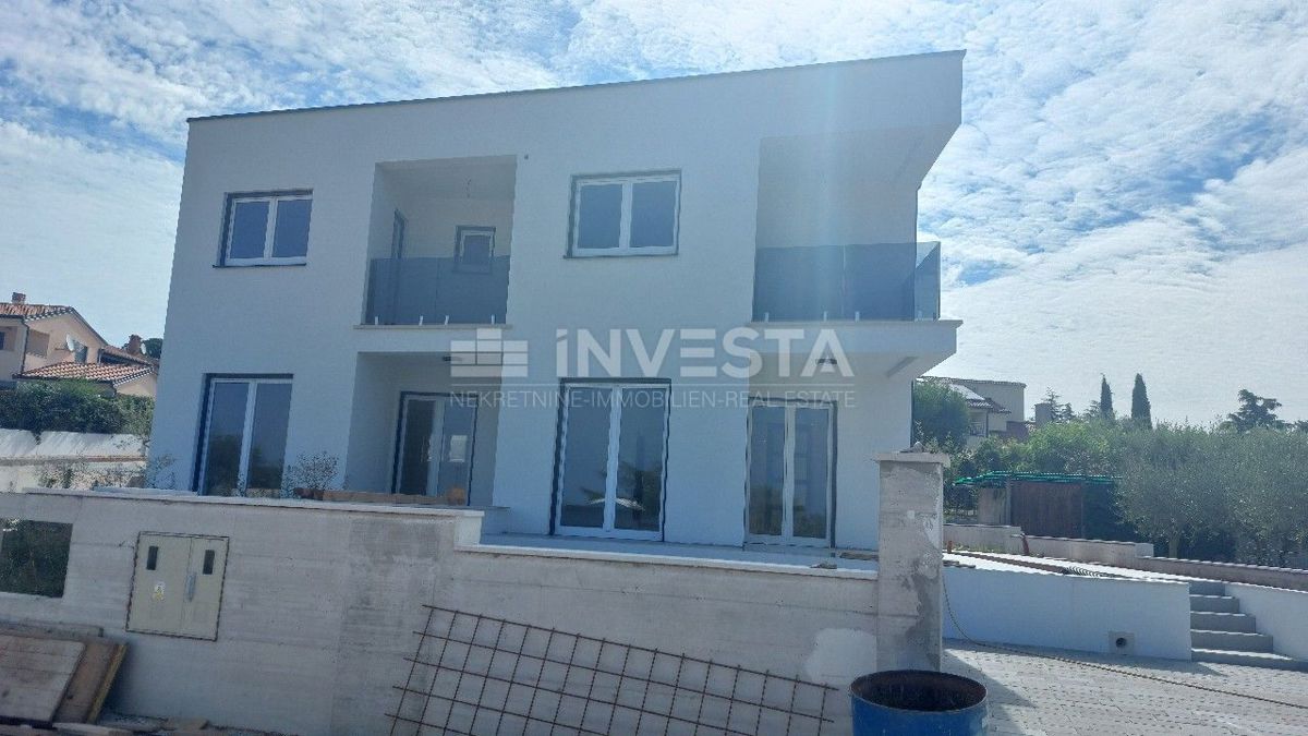 Dvojna hiša 96m2 v okolici Poreča